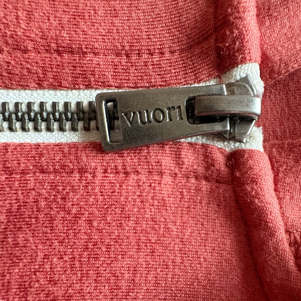 Vuori Halo Performance Hoodie. Cinnamon Color. Soft. Womens XS Pockets Full Zip - Picture 6 of 9
